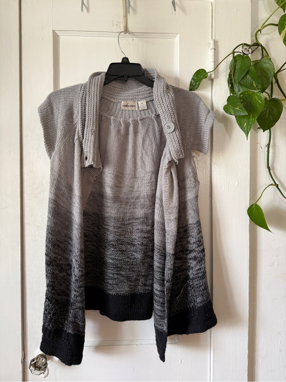 Caren Sport Light Gray Knit Cardigan size 2X